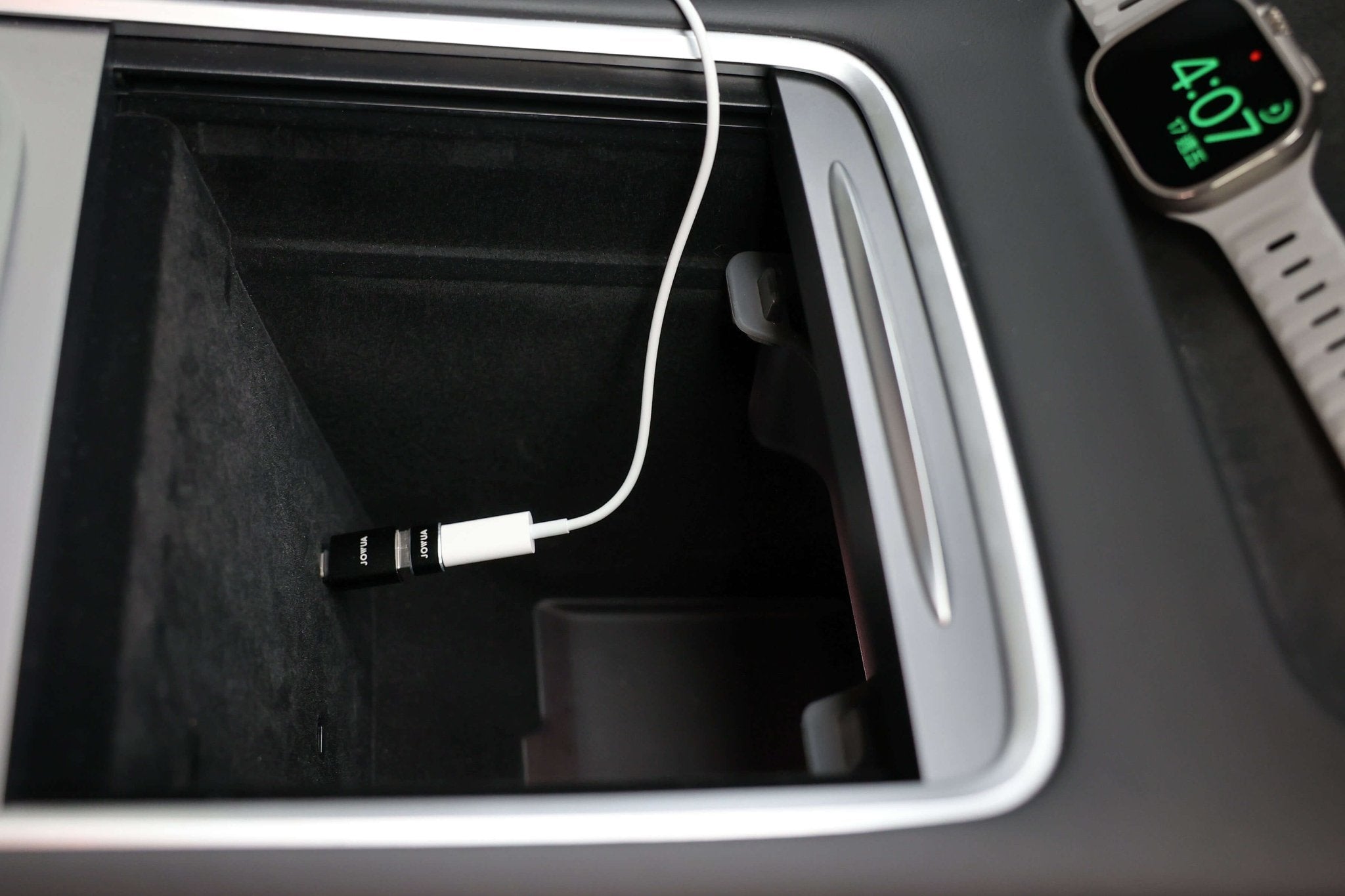 Apple Watch Tesla Charging Kit
